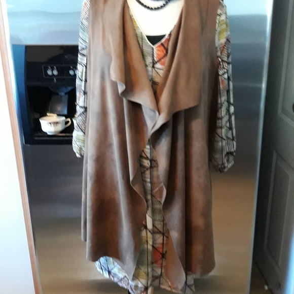 Westbound  Cardigan A144 - Picture 2 of 6